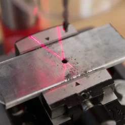 Tischbohrmaschine mit Laser 13 mm 500W